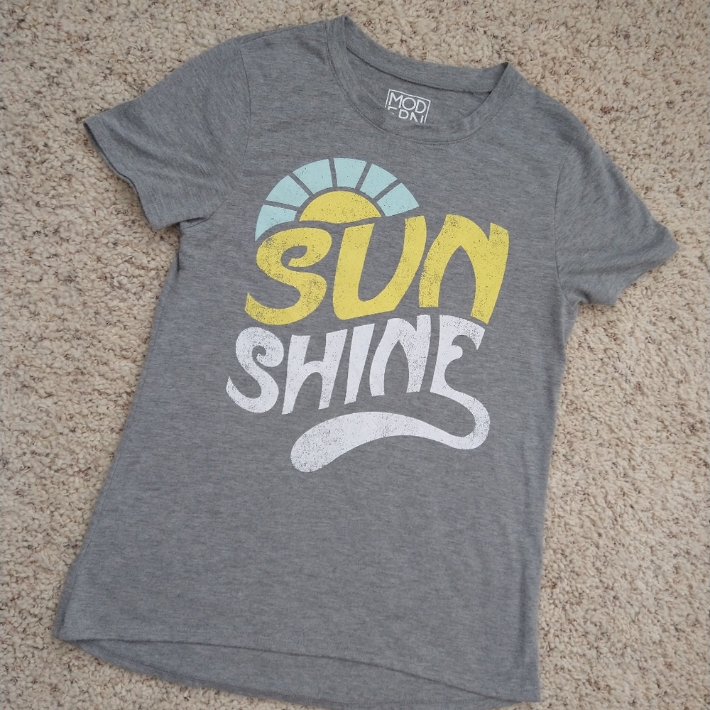 Modern Lux Retro Sun Shine Graphic Tee - Picture 1 of 5
